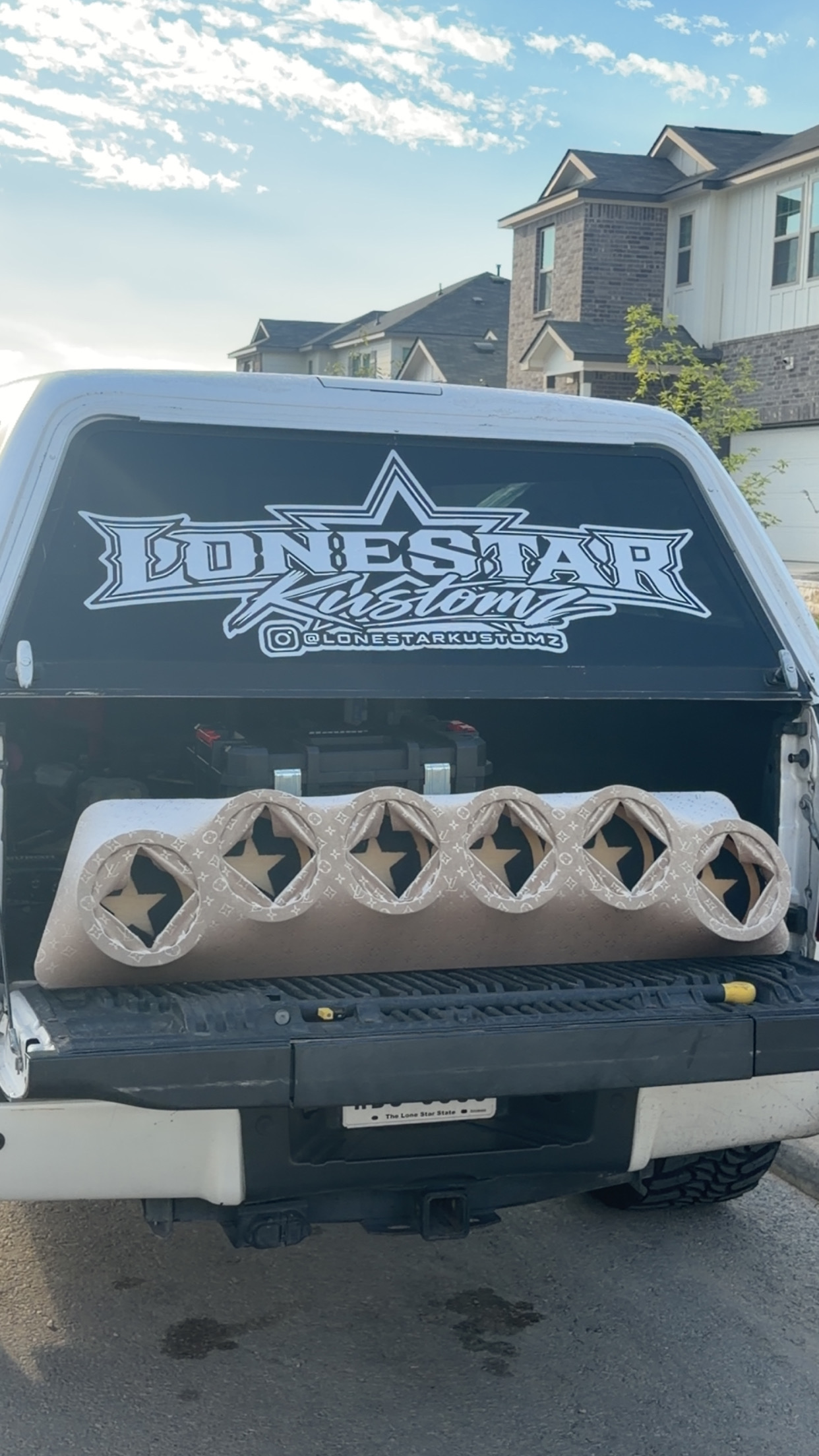 Six-speaker rack in progress